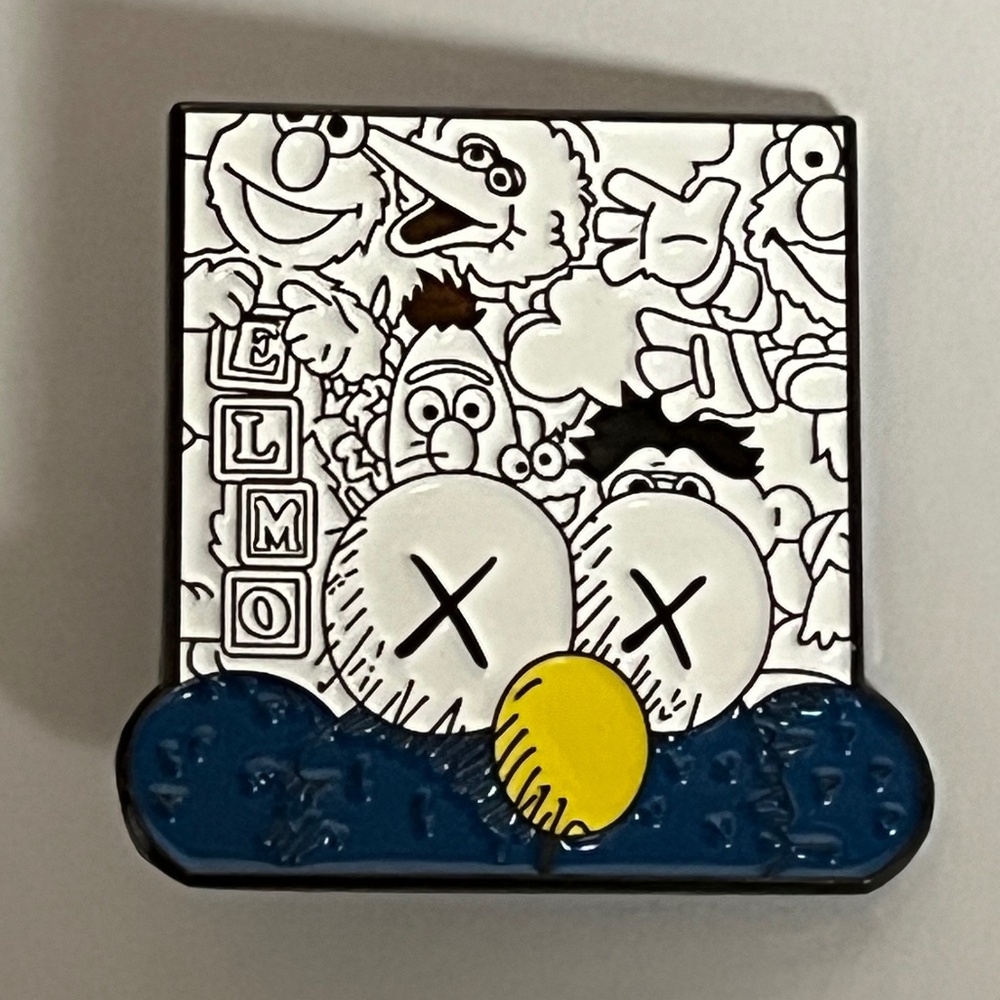 Sesame Street x KAWS Hat Pin Pins Streetwear Hats Bag Fitted New Era Mashup Elmo
